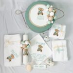 Trusou de botez personalizat cu Ursulet mint brodat - imagine 2
