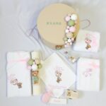 Set Trusou Botez Personalizat ursulet roz-olive - imagine 2